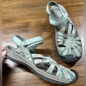KEEN Rose Sandals Women 10M EU 40.5 Green Adjustable Straps Cushioned Hiking
